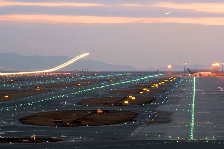 Project 10 LED Taxiway Lighting System Testing and Monitoring